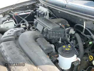 2005 Ford F-150 XLT с VIN 1FTPX14575NB36027, выставлен на аукционе IAAI как лот 42885440 с пробегом 174 214 миль миль и . История ставок и продаж доступна на DreamBid. Изображение 12.
