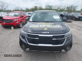 2024 Kia Seltos LX z VIN KNDEPCAA6R7538104, wystawiony jako IAAI lot #42150483 z przebiegiem 28 707 mil mil oraz . Historia ofert i sprzedaży dostępna na DreamBid. Obrazek 12.
