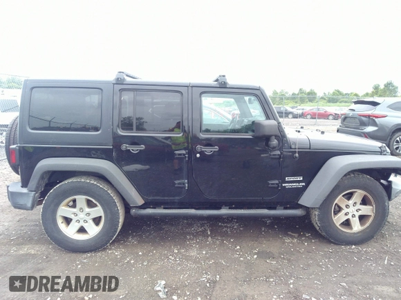 2016 Jeep Wrangler Unlimited Sport z VIN 1C4BJWDGXGL206502, wystawiony jako IAAI lot #42583701 z przebiegiem 120 525 mil mil oraz . Historia ofert i sprzedaży dostępna na DreamBid. Obrazek 13.