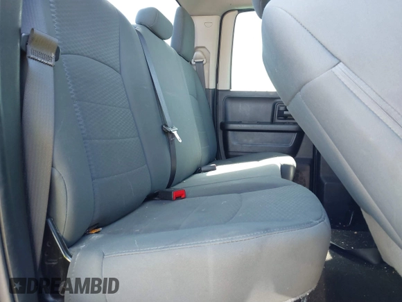 2015 Ram 1500 Tradesman z VIN 1C6RR7FT2FS615788, wystawiony jako IAAI lot #41804216 z przebiegiem 125 020 mil mil oraz . Historia ofert i sprzedaży dostępna na DreamBid. Obrazek 8.