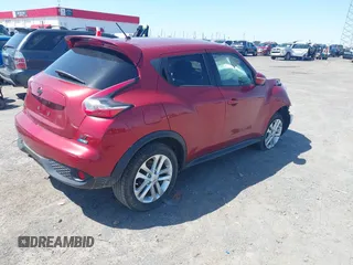2015 Nissan Juke SV z VIN JN8AF5MR4FT501400, wystawiony jako IAAI lot #41960877 z przebiegiem 164 085 mil mil oraz . Historia ofert i sprzedaży dostępna na DreamBid. Obrazek 4.