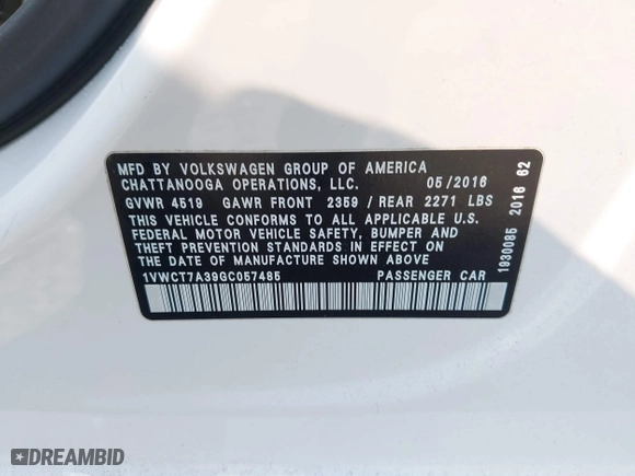 2016 Volkswagen Passat 1.8T SEL with VIN 1VWCT7A39GC057485, listed as a IAAI auction lot 41797043 with 82,632 mi miles. Bid and sale history available at carsss.com. Image 9.