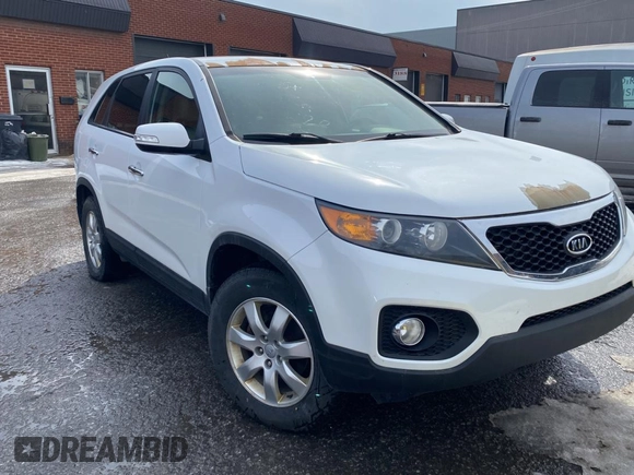 2012 Kia Sorento LX with VIN 5XYKT3A13CG306729, listed as a Copart auction lot 48946605 with 183,878 mi miles and Clean Title. Bid and sale history available at DreamBid. Image 1.