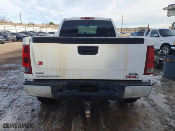2008 GMC Sierra 1500 Work Truck with VIN 1GTEK19078Z255437, listed as a Copart auction lot 81628974 with 223,514 mi miles and Salvage Title. Bid and sale history available at carsss.com. Image 6.