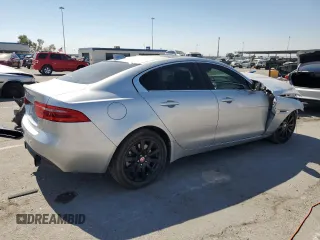 2019 Jaguar XE 25t with VIN SAJAR4FX6KCP49670, listed as a Copart auction lot 75340594 with 71,282 mi miles and Salvage Title. Bid and sale history available at carsss.com. Image 3.