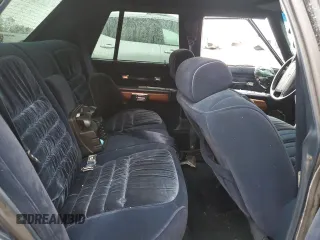 1991 Mercury Grand Marquis z VIN 2MECM75F1MX654700, wystawiony jako Copart lot #51007165 z przebiegiem 53 825 mil mil oraz Szkody całkowita. Historia ofert i sprzedaży dostępna na DreamBid. Obrazek 10.