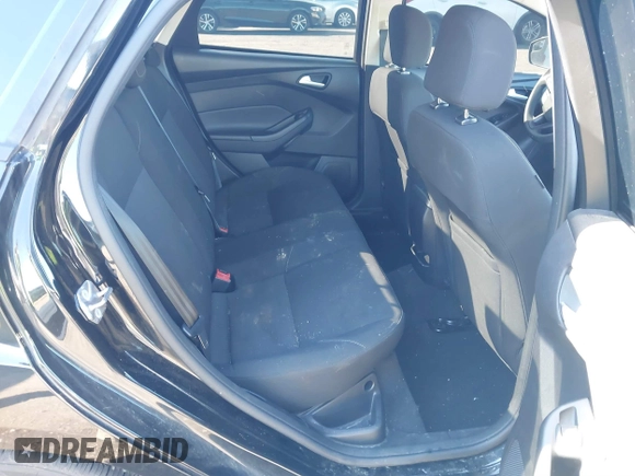 2015 Ford Focus SE with VIN 1FADP3F21FL262033, listed as a IAAI auction lot 41521714 with 101,890 mi miles. Bid and sale history available at carsss.com. Image 8.