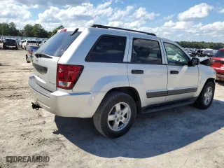 2005 Jeep Grand Cherokee Laredo with VIN 1J4HS48N65C543325, listed as a Copart auction lot 73710514 with 52,153 mi miles and Salvage Title. Bid and sale history available at carsss.com. Image 3.