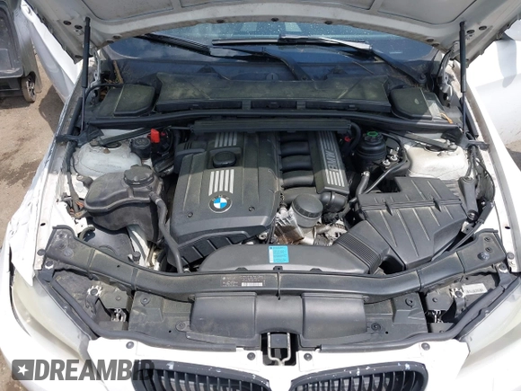 2011 BMW 3 Series 328i xDrive with VIN WBAPK7C58BA820717, listed as a IAAI auction lot 42080003 with 213,034 mi miles. Bid and sale history available at carsss.com. Image 10.