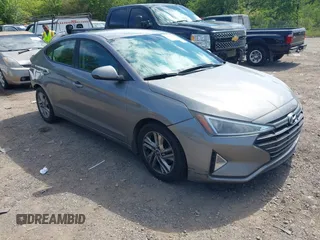 2020 Hyundai Elantra SEL z VIN KMHD84LFXLU002266, wystawiony jako IAAI lot #42199024 z przebiegiem 176 799 mil mil oraz . Historia ofert i sprzedaży dostępna na DreamBid. Obrazek 1.