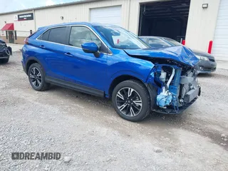 2025 Mitsubishi Eclipse Cross SE with VIN JA4ATWAA5SZ007640, listed as a IAAI auction lot 42731974 with 7,370 mi miles and . Bid and sale history available at DreamBid. Image 1.