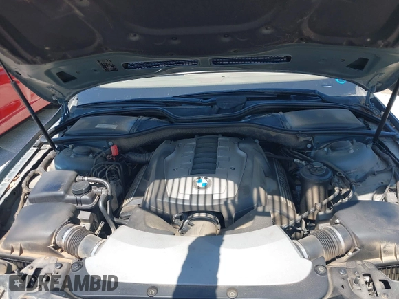 2006 BMW 7 Series 750Li with VIN WBAHN83546DT60302, listed as a IAAI auction lot 41980755 with 109,552 mi miles and . Bid and sale history available at DreamBid. Image 10.