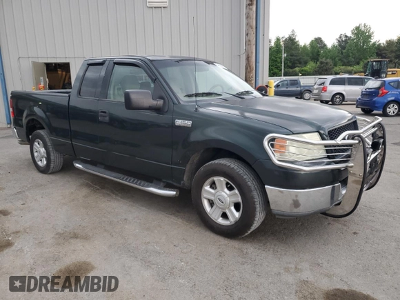 2004 Ford F-150 XL z VIN 1FTPX12574NA72931, wystawiony jako Copart lot #54609905 z przebiegiem 189 605 mil mil oraz Czysty tytuł • Clean title. Historia ofert i sprzedaży dostępna na DreamBid. Obrazek 4.