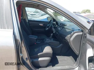 2020 Nissan Rogue SV with VIN JN8AT2MT8LW003987, listed as a IAAI auction lot 42060398 with 88,252 mi miles and . Bid and sale history available at DreamBid. Image 5.