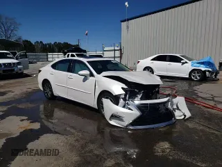 2018 Lexus ES with VIN 58ABK1GG9JU102164, listed as a Copart auction lot 48566765 with 58,203 mi miles and Salvage Title. Bid and sale history available at carsss.com. Image 13.