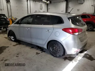 2016 Kia Rondo LX with VIN KNAHT8A33G7129415, listed as a Copart auction lot 86135574 with 250,542 mi miles and Clean Title. Bid and sale history available at carsss.com. Image 2.