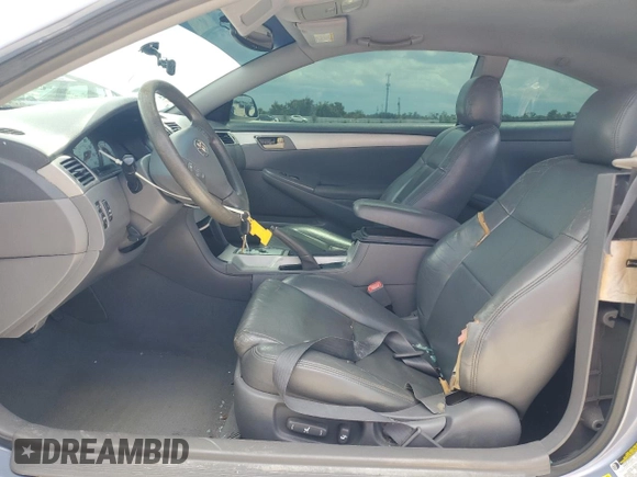 2004 Toyota Solara SE with VIN 4T1CA38P04U023933, listed as a Copart auction lot 67960874 with 208,454 mi miles and Non Repairable. Bid and sale history available at DreamBid. Image 7.