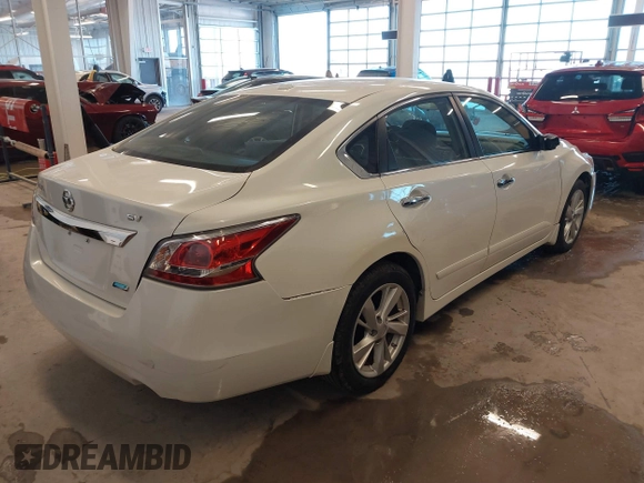 2014 Nissan Altima 2.5 with VIN 1N4AL3AP9EC427391, listed as a IAAI auction lot 41668502 with 93,482 mi miles. Bid and sale history available at carsss.com. Image 4.