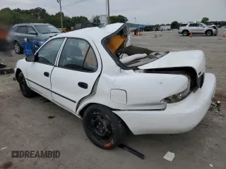 1996 Geo Prizm z VIN 1Y1SK5265TZ035968, wystawiony jako Copart lot #71472584 z przebiegiem 224 021 mil mil oraz Tytuł czysty. Historia ofert i sprzedaży dostępna na DreamBid. Obrazek 2.