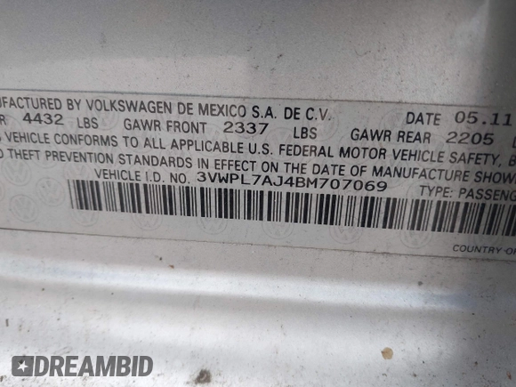 2011 Volkswagen Jetta TDI with VIN 3VWPL7AJ4BM707069, listed as a IAAI auction lot 41365820 with 126,015 mi miles and . Bid and sale history available at DreamBid. Image 9.