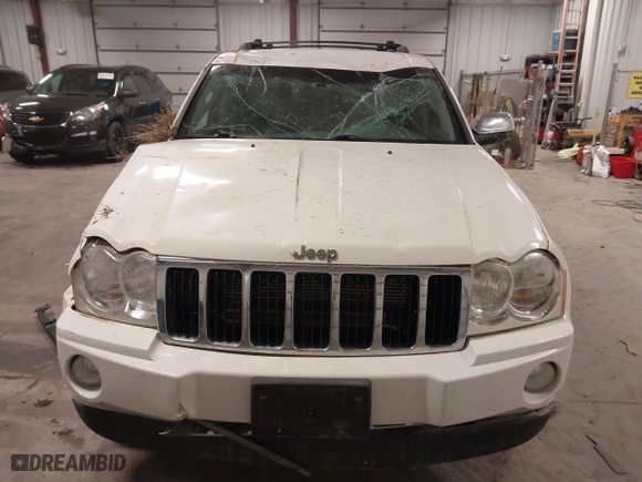 2007 Jeep Grand Cherokee Limited with VIN 1J8HR58P57C532367, listed as a IAAI auction lot 41160987 with 151,544 mi miles. Bid and sale history available at carsss.com. Image 12.