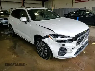 2022 Volvo XC60 Inscription with VIN YV4L12RL2N1083576, listed as a Copart auction lot 57669655 with 40,764 mi miles and Salvage title. Bid and sale history available at DreamBid. Image 14.