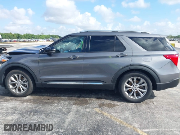 2022 Ford Explorer Limited with VIN 1FMSK7FH8NGA63785, listed as a IAAI auction lot 41917975 with 50,647 mi miles. Bid and sale history available at carsss.com. Image 14.