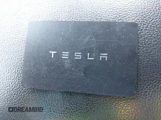 2023 Tesla Model 3 z VIN 5YJ3E1EA0PF403168, wystawiony jako IAAI lot #42002584 z przebiegiem 35 875 mil mil oraz . Historia ofert i sprzedaży dostępna na DreamBid. Obrazek 11.
