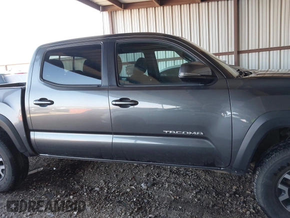 2017 Toyota Tacoma SR5 with VIN 3TMCZ5AN6HM045057, listed as a IAAI auction lot 41883533 with 213,760 mi miles and . Bid and sale history available at carsss.com. Image 13.