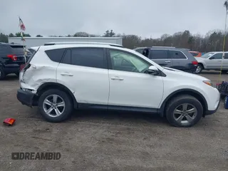 2015 Toyota RAV4 XLE z VIN JTMRFREV4FJ015019, wystawiony jako IAAI lot #42171898 z przebiegiem 125 814 mil mil oraz . Historia ofert i sprzedaży dostępna na DreamBid. Obrazek 14.