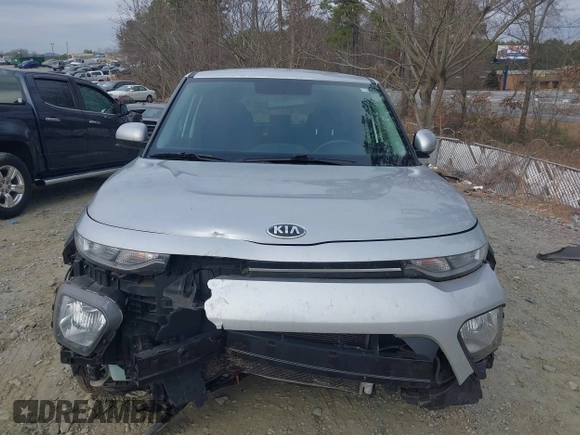 2020 Kia Soul LX with VIN KNDJ23AU8L7011339, listed as a IAAI auction lot 41179070 with 107,072 mi miles. Bid and sale history available at carsss.com. Image 11.