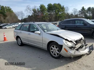 2003 Mercedes-Benz C 240 z VIN WDBRH81J43F380823, wystawiony jako Copart lot #53936025 z przebiegiem 141 938 mil mil oraz Tytuł czysty. Historia ofert i sprzedaży dostępna na DreamBid. Obrazek 4.