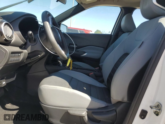 2024 Nissan Kicks SR with VIN 3N1CP5DVXRL479090, listed as a Copart auction lot 49817965 with 13,625 mi miles and Salvage Title. Bid and sale history available at carsss.com. Image 7.