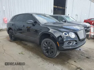 2018 Bentley Bentayga Signature z VIN SJAAC2ZV9JC019153, wystawiony jako Copart lot #61819484 z przebiegiem 55 516 mil mil oraz Szkoda całkowita • Salvage title. Historia ofert i sprzedaży dostępna na DreamBid. Obrazek 4.