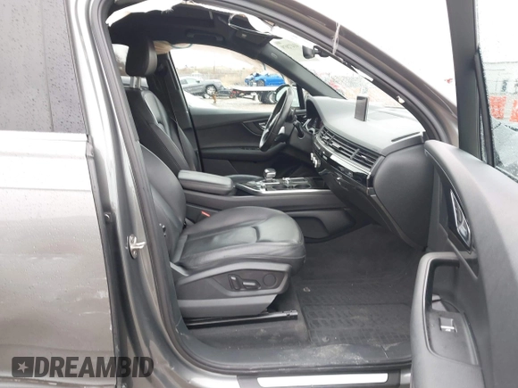 2017 Audi Q7 Premium Plus z VIN WA1LAAF78HD006485, wystawiony jako IAAI lot #41472079 z przebiegiem 175 699 mil mil oraz . Historia ofert i sprzedaży dostępna na DreamBid. Obrazek 5.