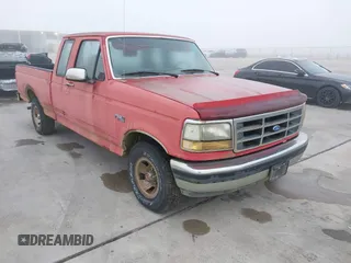 1992 Ford F-150 with VIN 1FTEX15N5NKA08828, listed as a IAAI auction lot 41882327 with 1 mi miles. Bid and sale history available at carsss.com. Image 1.