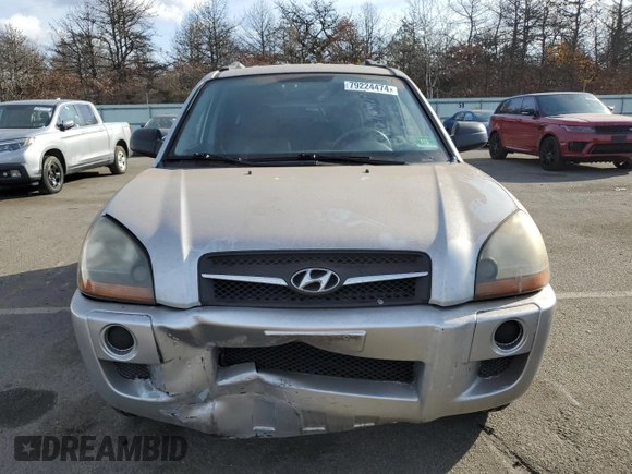 2009 Hyundai Tucson GLS with VIN KM8JM12B89U939007, listed as a Copart auction lot 79224474 with 42,277 mi miles and Clean Title. Bid and sale history available at carsss.com. Image 5.