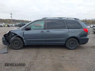 2007 Toyota Sienna CE with VIN 5TDZK23C97S047120, listed as a IAAI auction lot 42010384 with 186,070 mi miles. Bid and sale history available at carsss.com. Image 14.
