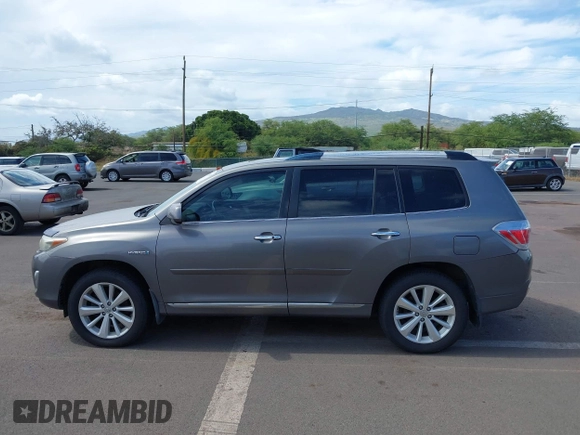2011 Toyota Highlander Limited with VIN JTEDC3EH9B2000932, listed as a IAAI auction lot 42194620 with 199,174 mi miles and . Bid and sale history available at DreamBid. Image 14.