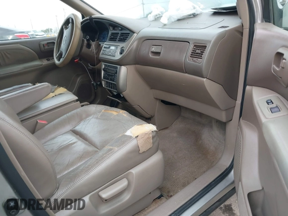 2001 Toyota Sienna LE with VIN 4T3ZF13C91U348233, listed as a IAAI auction lot 41529446 with 223,617 mi miles. Bid and sale history available at carsss.com. Image 5.
