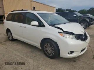 2017 Toyota Sienna XLE Auto Access Seat z VIN 5TDYZ3DC1HS855359, wystawiony jako Copart lot #54170315 z przebiegiem 129 570 mil mil oraz Szkoda całkowita • Salvage title. Historia ofert i sprzedaży dostępna na DreamBid. Obrazek 4.