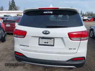 2018 Kia Sorento EX with VIN 5XYPHDA53JG384120, listed as a IAAI auction lot 41657786 with 102,652 mi miles and . Bid and sale history available at carsss.com. Image 16.