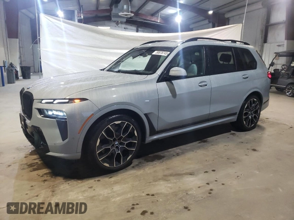 2023 BMW X7 xDrive40i z VIN 5UX23EM00P9P28204, wystawiony jako Copart lot #50878745 z przebiegiem 25 142 mil mil oraz Szkoda całkowita • Salvage title. Historia ofert i sprzedaży dostępna na DreamBid. Obrazek 1.