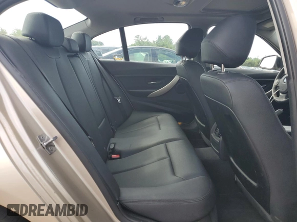 2013 BMW 3 Series 320i xDrive with VIN WBA3C3C50DF982982, listed as a Copart auction lot 62883045 with 189,875 mi miles and Clean title. Bid and sale history available at DreamBid. Image 10.