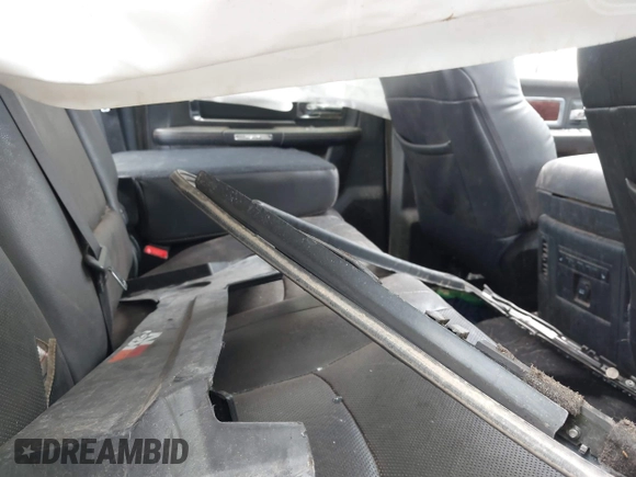 2016 Ram 2500 Laramie with VIN 3C6UR5NL3GG291291, listed as a IAAI auction lot 39961162 with Not provided miles and . Bid and sale history available at DreamBid. Image 8.