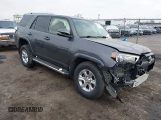 2018 Toyota 4Runner SR5 z VIN JTEZU5JR2J5175663, wystawiony jako IAAI lot #41798215 z przebiegiem 123 000 mil mil oraz . Historia ofert i sprzedaży dostępna na DreamBid. Obrazek 1.