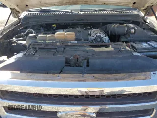 2001 Ford F-250 XL with VIN 1FTNW21FX1EB97783, listed as a Copart auction lot 58166315 with 244,201 mi miles and Clean title. Bid and sale history available at DreamBid. Image 11.