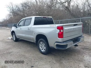 2021 Chevrolet Silverado 1500 LT with VIN 1GCUYDED8MZ188894, listed as a IAAI auction lot 41702619 with 48,604 mi miles. Bid and sale history available at carsss.com. Image 3.