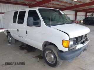 2003 Ford Econoline Cargo with VIN 1FTSE34L13HB45103, listed as a IAAI auction lot 42116192 with 255,516 mi miles. Bid and sale history available at carsss.com. Image 1.