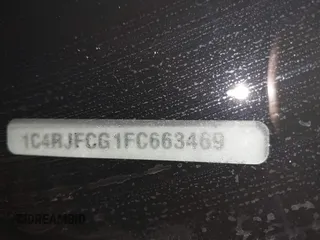 2015 Jeep Grand Cherokee Overland z VIN 1C4RJFCG1FC663469, wystawiony jako IAAI lot #41666113 z przebiegiem 140 159 mil mil oraz . Historia ofert i sprzedaży dostępna na DreamBid. Obrazek 9.